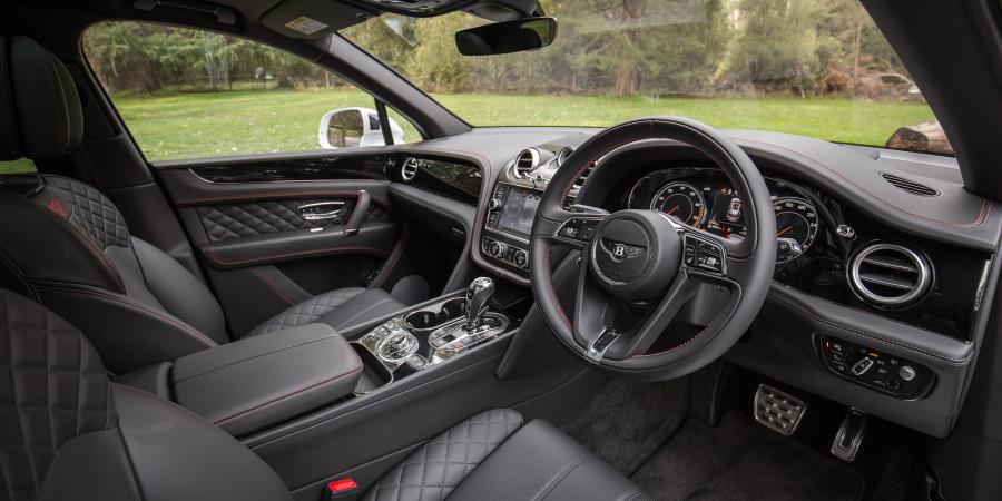 Интерьер Bentley Bentayga 2016 года  (AU) (фото 6 из 30)